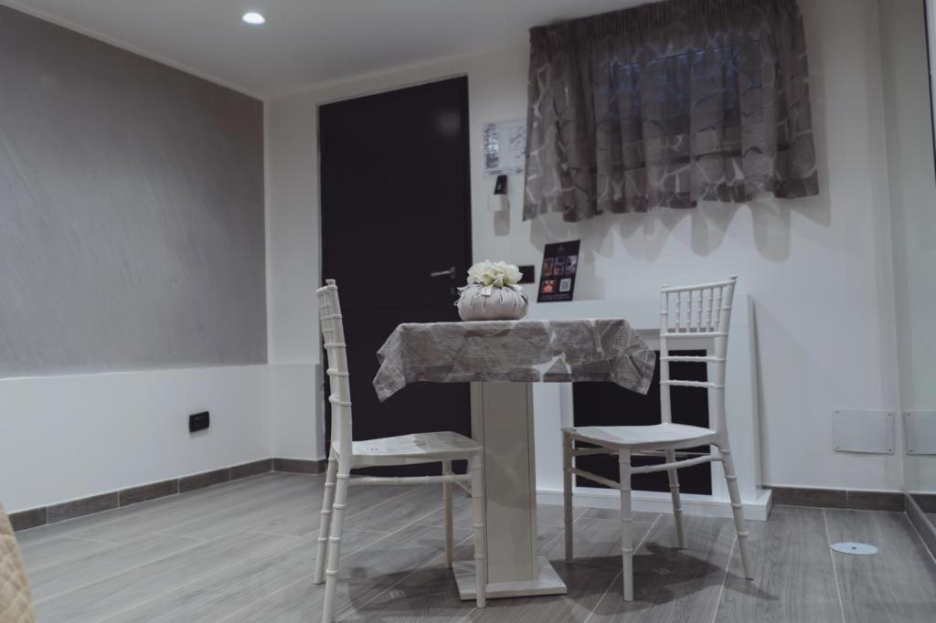 Dl Luxury B&B Napoli Værelse billede